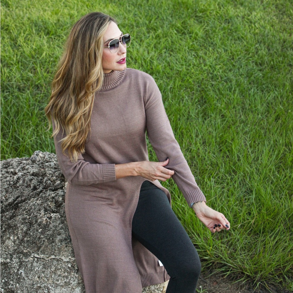 High Slit Longline Turtle Neck Pullover - Picture 6 of 6